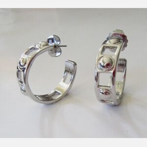 Lia Sophia "Step Up" Silver Tone Hoop Earrings. Never Worn